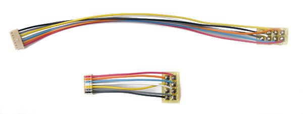 MC 5 is a 5 or 125 mm harness 8 pin NMRAplug for MC series decoder